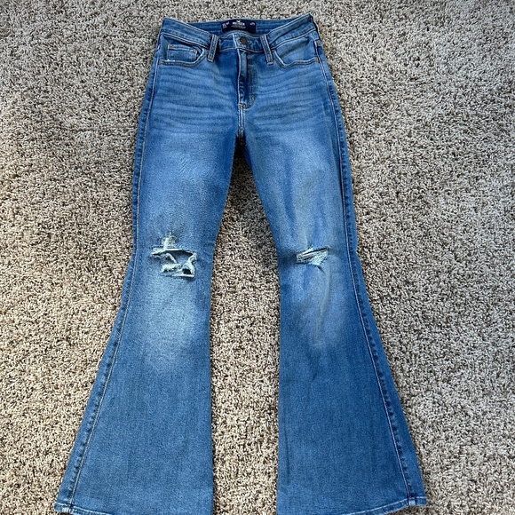 Hollister Jeans - Picture 2 of 7